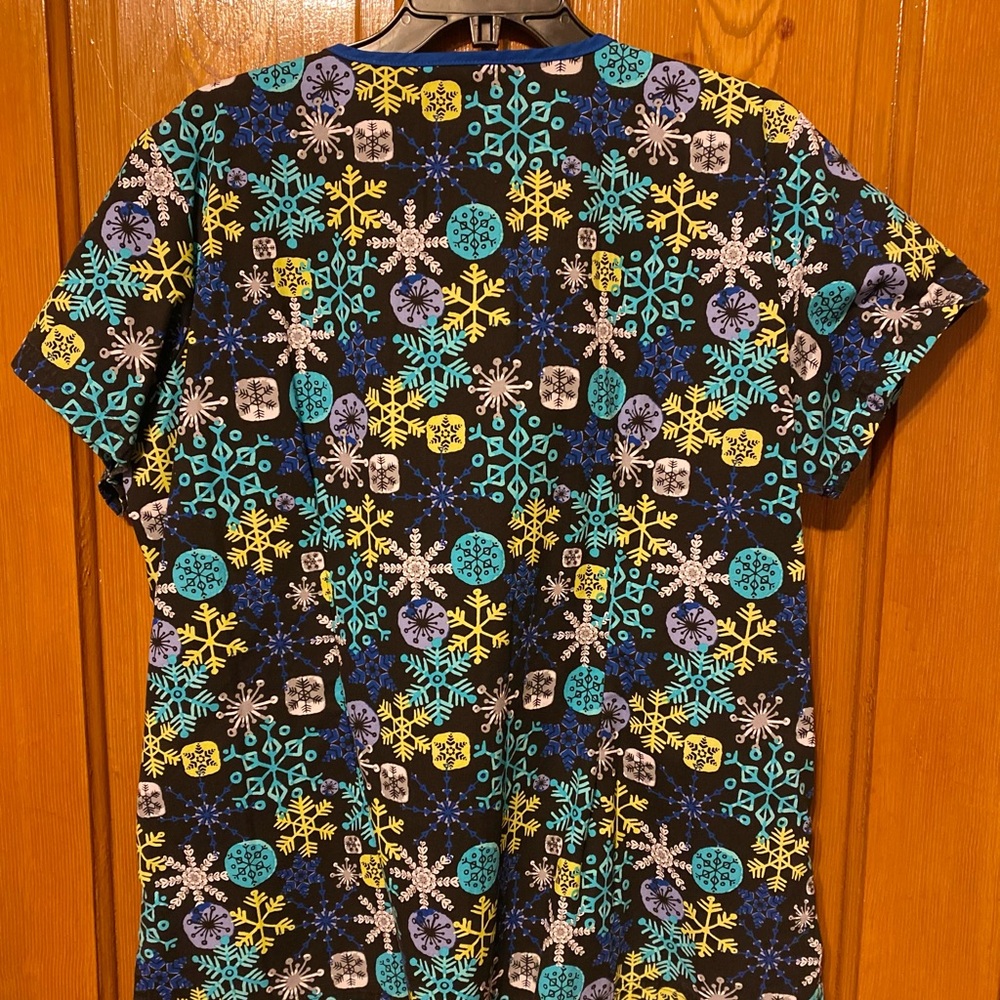 Women’s XL Scrub Top
